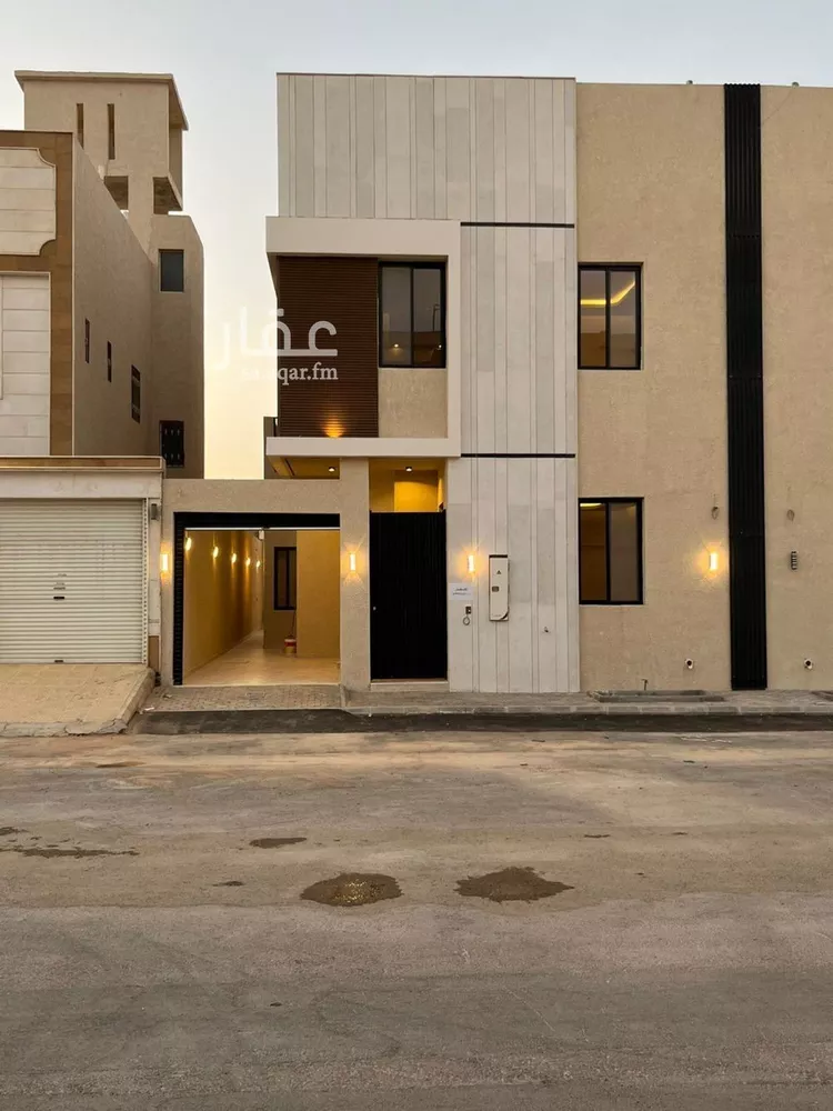 فيلا للبيع في شارع أحمد بن الحسن الأنصاري, حي المهدية, مدينة الرياض, منطقة الرياض صورة 2