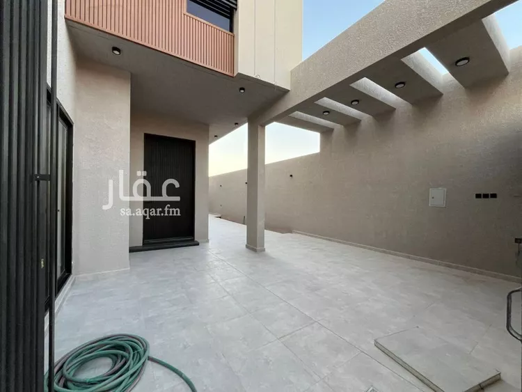 فيلا للبيع في شارع أبي القاسم الزجاجي, حي المهدية, مدينة الرياض, منطقة الرياض صورة 5