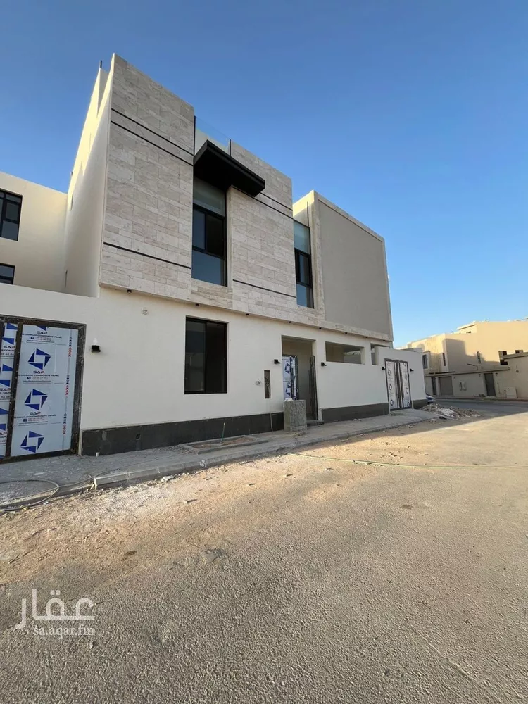 فيلا للبيع في شارع علي بن حسن الشويطر, حي المهدية, مدينة الرياض, منطقة الرياض صورة 5