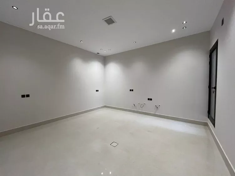 Villa for Sale in Riyadh Al Mahdiyah 21