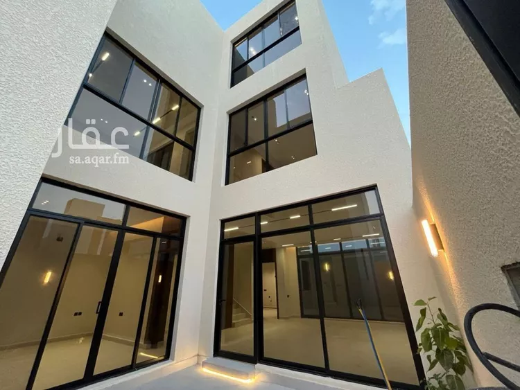 Villa for Sale in Riyadh Al Mahdiyah صورة 2