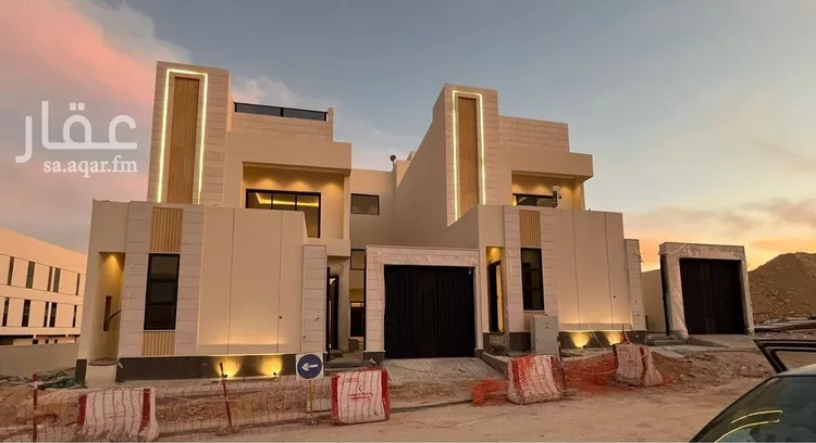 فيلا للبيع في شارع أحمد بن الحسن الأنصاري, حي المهدية, مدينة الرياض, منطقة الرياض صورة 2
