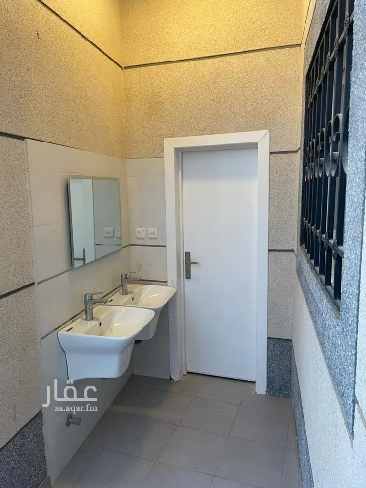 فيلا للبيع في شارع الباجوري, حي المهدية, مدينة الرياض, منطقة الرياض صورة 5
