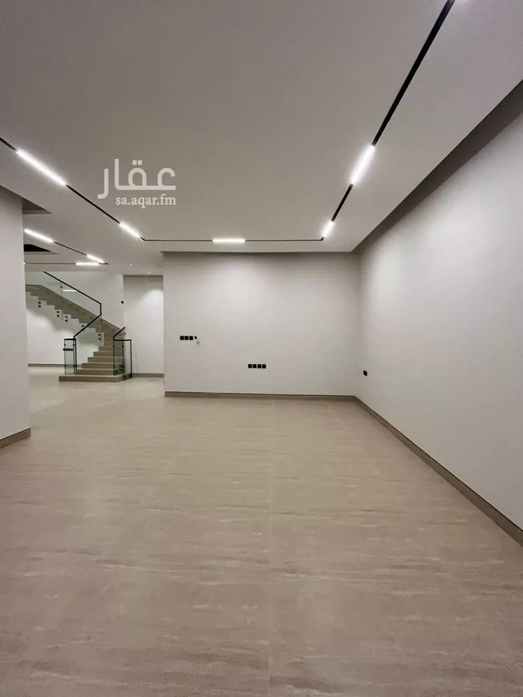 فيلا للبيع في شارع سعد الله بن مجالد, حي المهدية, مدينة الرياض, منطقة الرياض 13