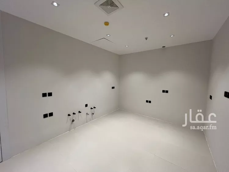 شقة للبيع في شارع أبي عروة, حي المهدية, مدينة الرياض, منطقة الرياض 18