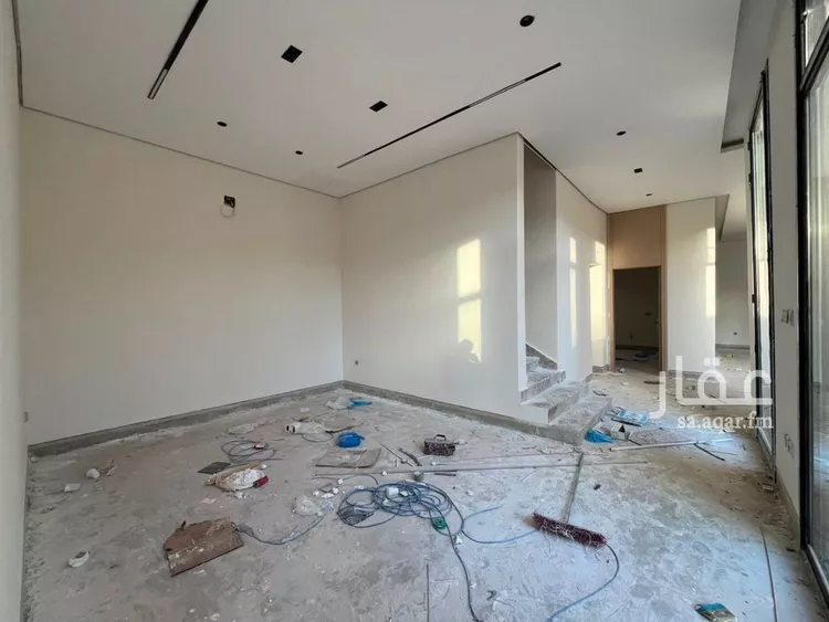 فيلا للبيع في شارع محمد بن أحمد الحجازي, حي المهدية, مدينة الرياض, منطقة الرياض 6