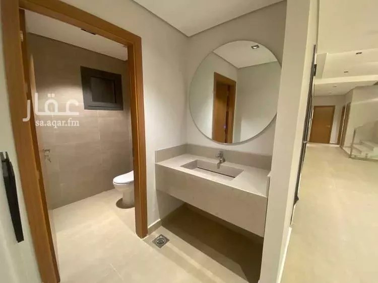 فيلا للإيجار في شارع المسلم بن سعيد ، حي مطار الملك خالد الدولي ، الرياض ، منطقة الرياض صورة 4