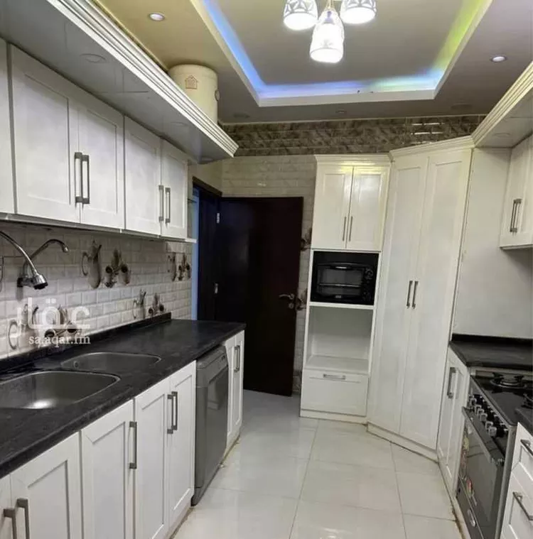 شقة للإيجار في شارع الملك عبدالله بن عبدالعزيز ، فيفاء ، فيفا