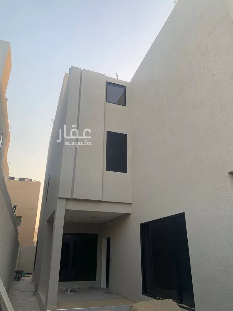 فيلا للبيع في شارع حكم بن محمد, حي الشاطئ الغربي, مدينة الدمام, المنطقة الشرقية صورة 4