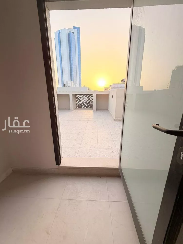 فيلا للبيع في شارع ابو عاصم الجهني, حي قرطبة, مدينة الخبر, المنطقة الشرقية صورة 2