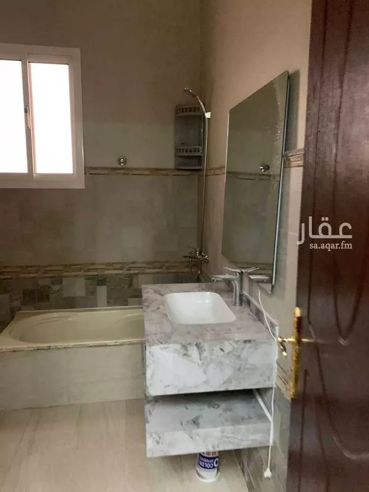 فيلا للإيجار في شارع ظهره العودة غرب 40, حي ظهره العودة غرب, مدينة الدرعية, منطقة الرياض صورة 3