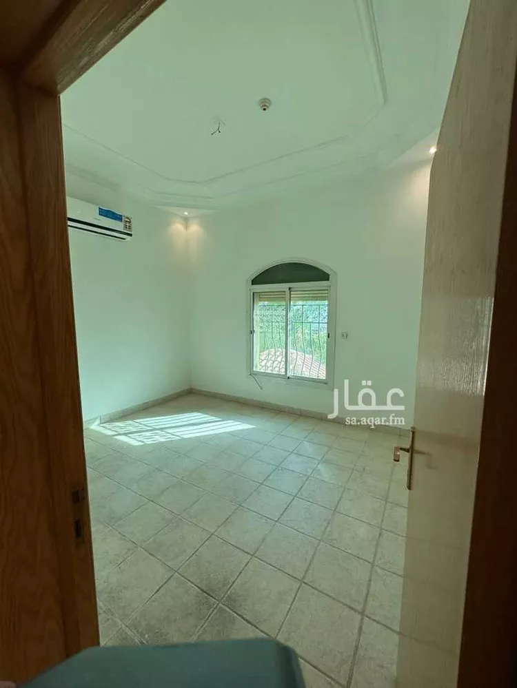 فيلا للإيجار في شارع الدوادمي, حي مغرزات, مدينة الرياض, منطقة الرياض صورة 4