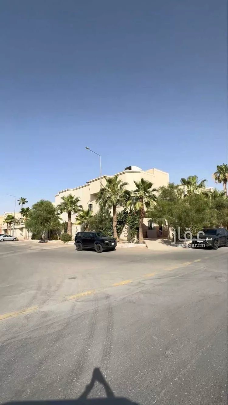 فيلا للإيجار في شارع الدوادمي, حي مغرزات, مدينة الرياض, منطقة الرياض