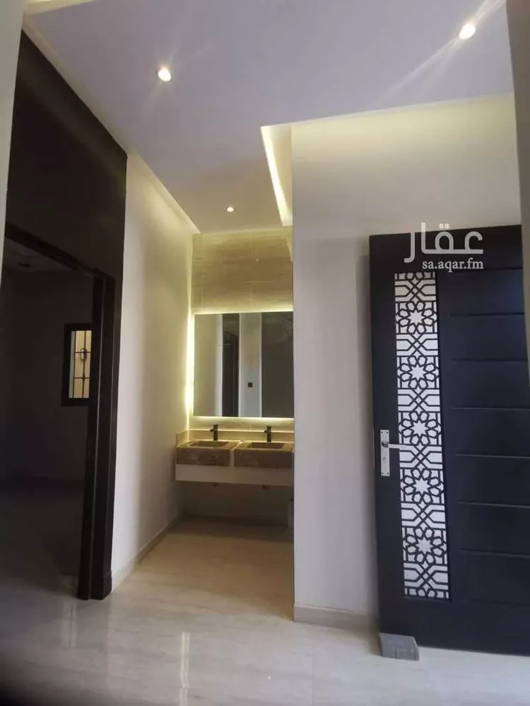 فيلا للبيع في شارع محمد بن مقرن, حي العريجاء الأوسط, مدينة الرياض, منطقة الرياض 6