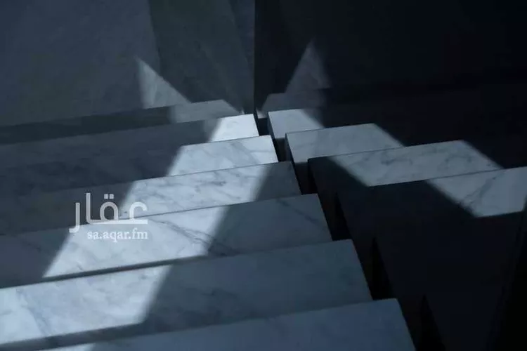 فيلا للبيع في شارع محمد بن عمر العرابي, حي الصفاء, مدينة الرياض, منطقة الرياض صورة 2