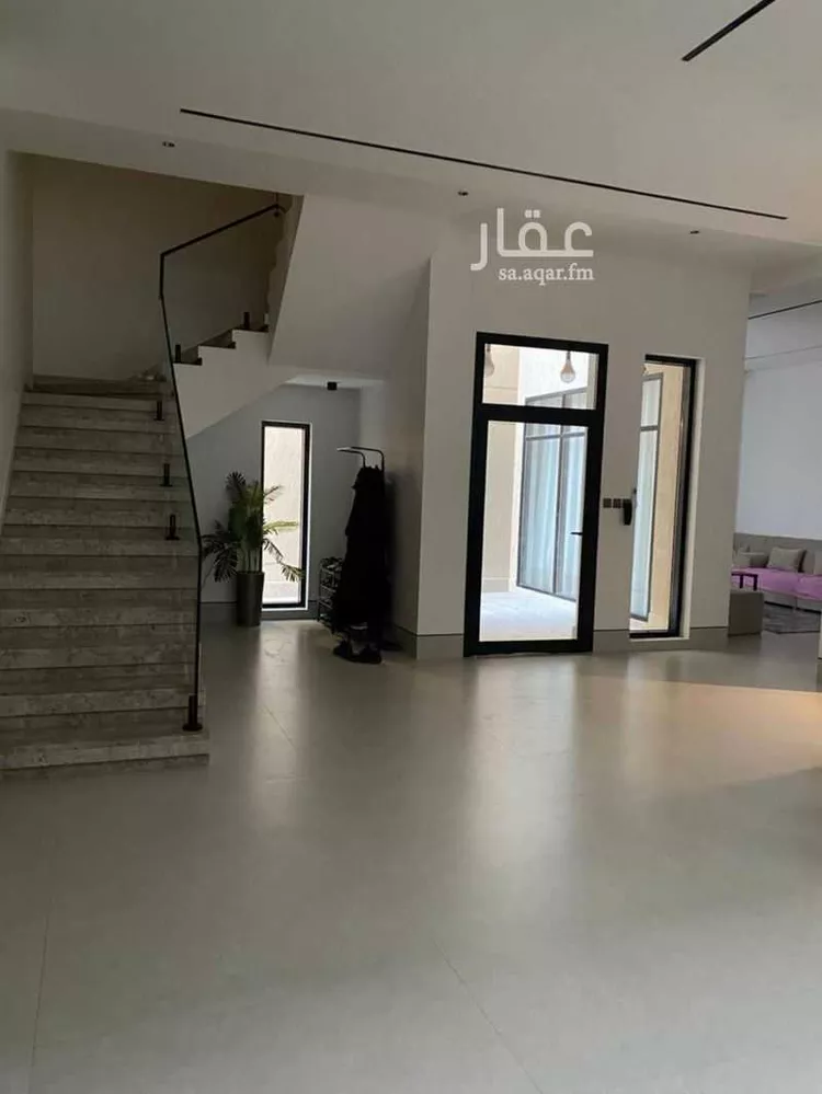 فيلا للبيع في شارع محمد بن الهيثم بن شبابه, حي الصفاء, مدينة الرياض, منطقة الرياض صورة 2