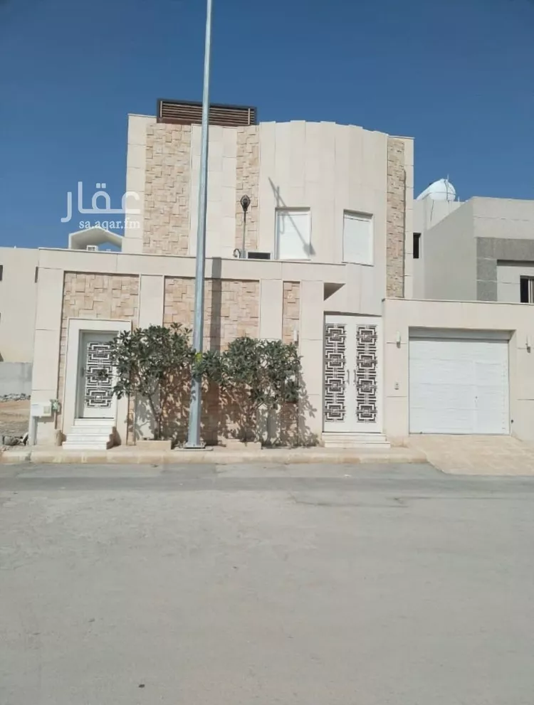 فيلا للبيع في شارع عبدالعزيز بن سبيل, حي العارض, مدينة الرياض, منطقة الرياض
