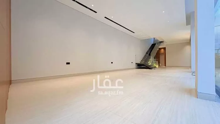 فيلا للبيع في شارع أحمد بن قطرب, حي المهدية, مدينة الرياض, منطقة الرياض 15