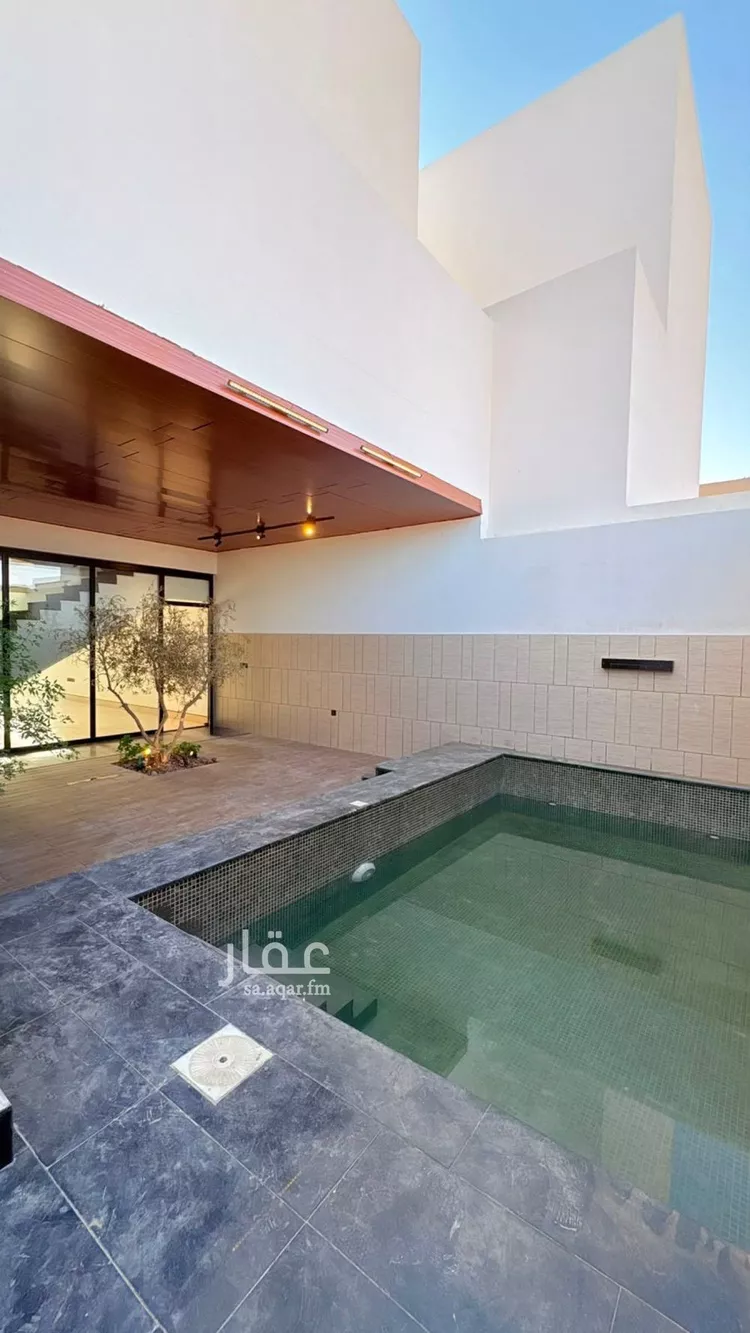 فيلا للبيع في شارع بركات بن الخطاب, حي المهدية, مدينة الرياض, منطقة الرياض 22