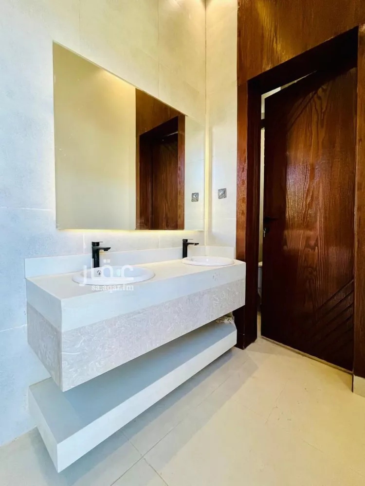 دور للبيع في شارع الضياء, حي الجنادرية, مدينة الرياض, منطقة الرياض صورة 4