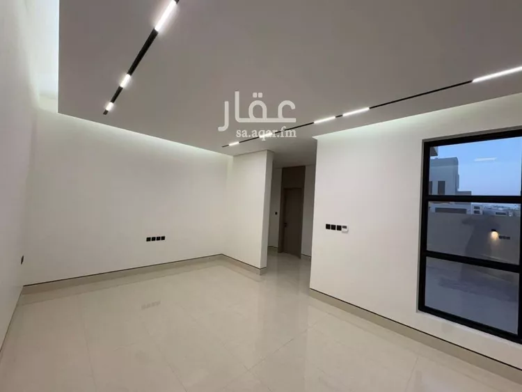 فيلا للبيع في شارع عمير بن سنان بن عرفطة, حي المهدية, مدينة الرياض, منطقة الرياض صورة 4