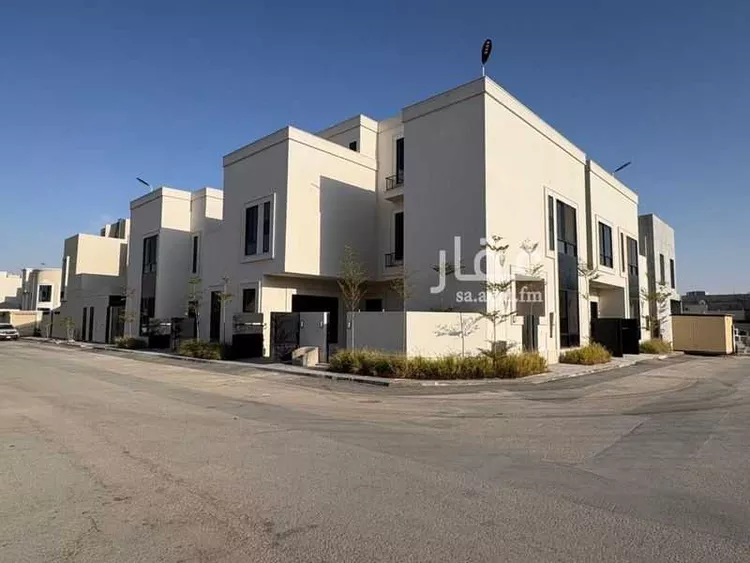 Villa for Sale in Riyadh Al Mahdiyah صورة 3