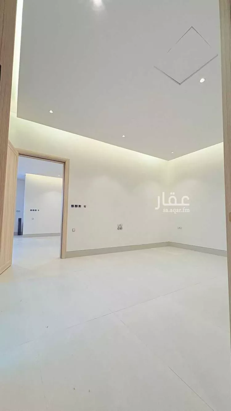 فيلا للبيع في شارع أحمد بن قطرب, حي المهدية, مدينة الرياض, منطقة الرياض 9