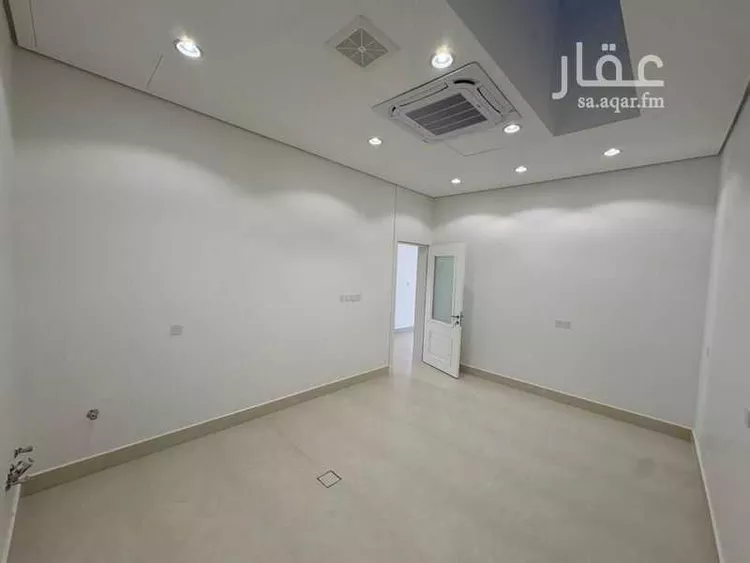 فيلا للبيع في شارع عبدالله أبابطين, حي المهدية, مدينة الرياض, منطقة الرياض 10