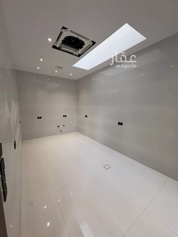 فيلا للبيع في شارع يحيى بن جزلة, حي المهدية, مدينة الرياض, منطقة الرياض صورة 4