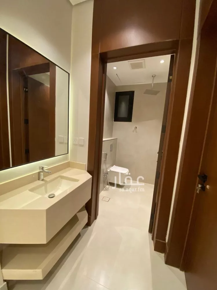 عمارة للبيع في شارع نور الدين أرسلان, حي المهدية, مدينة الرياض, منطقة الرياض 18