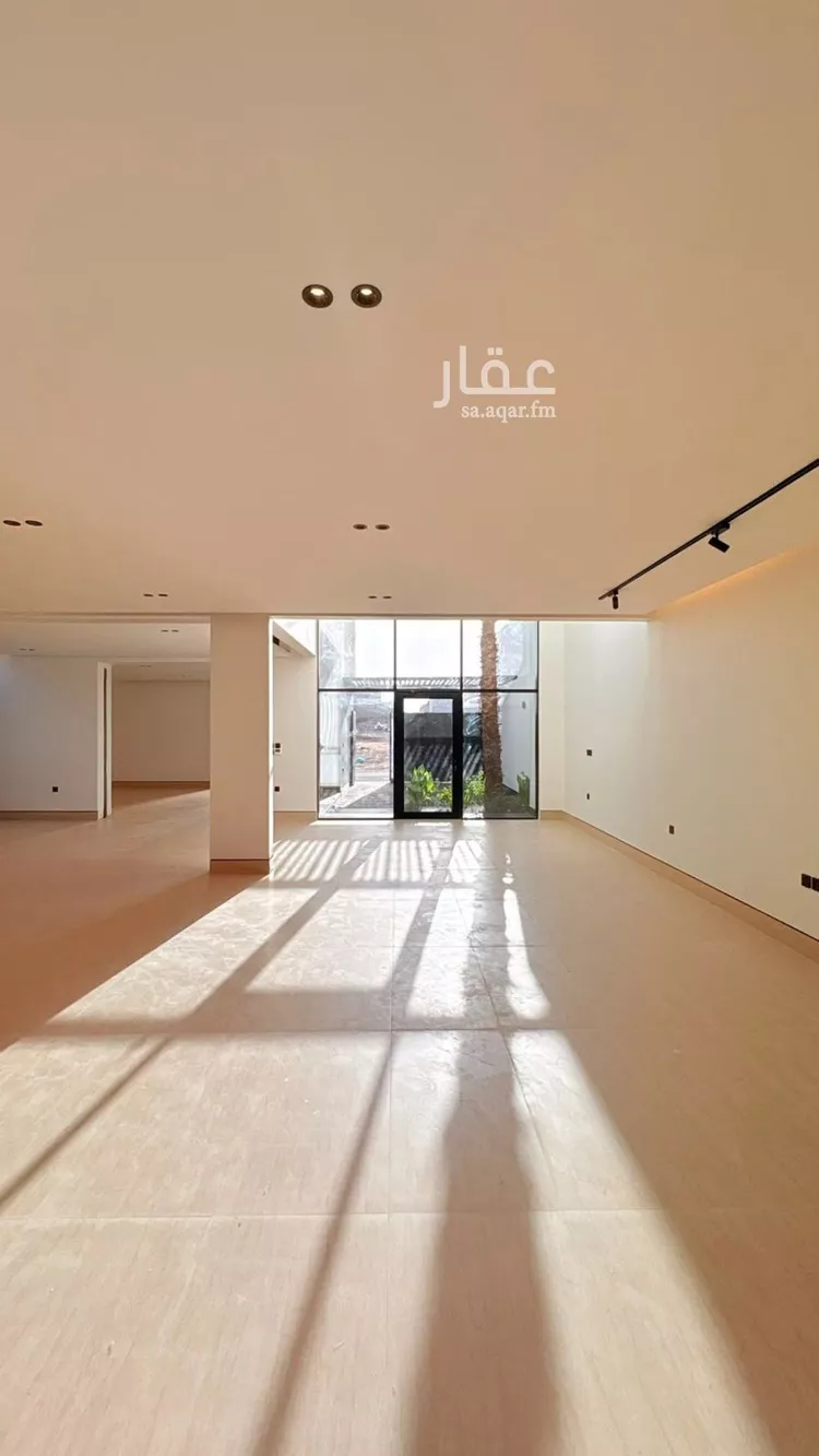 فيلا للبيع في شارع بركات بن الخطاب, حي المهدية, مدينة الرياض, منطقة الرياض 18