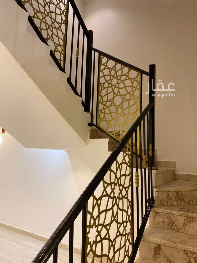 فيلا للبيع في شارع القاض بن العربي, حي المهدية, مدينة الرياض, منطقة الرياض 9