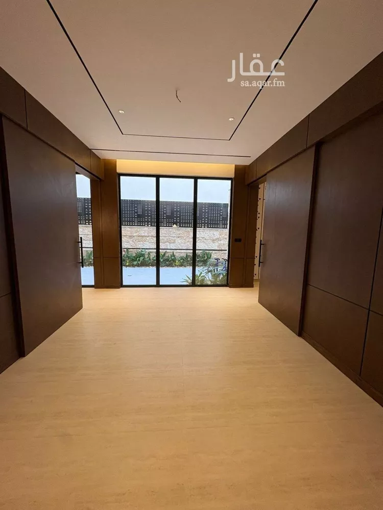 فيلا للبيع في شارع أحمد بن قطرب, حي المهدية, مدينة الرياض, منطقة الرياض صورة 5