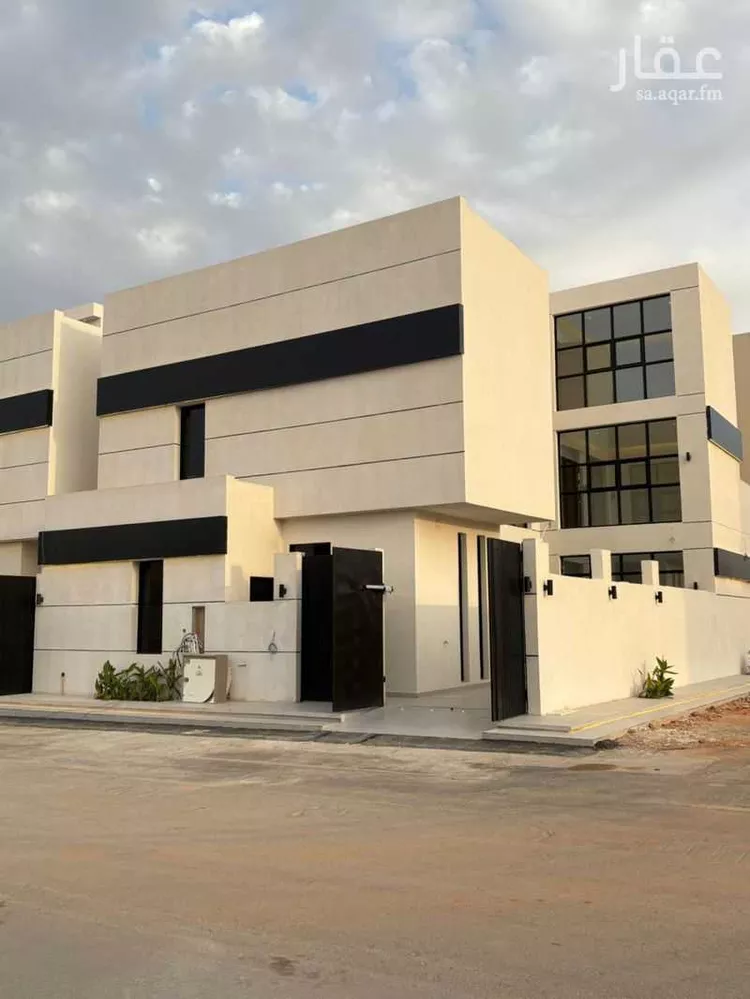 Villa for Sale in Riyadh Al Mahdiyah صورة 3