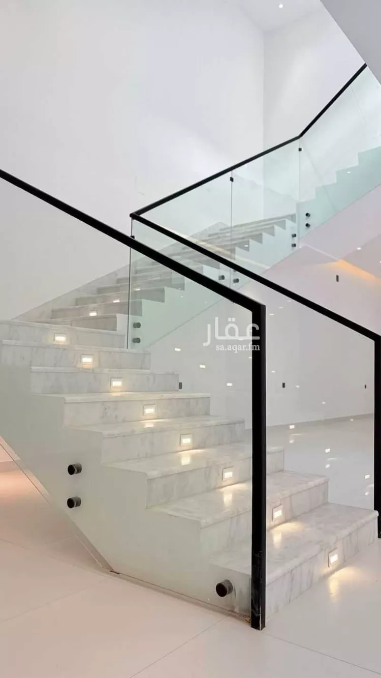 Villa for Sale in Riyadh Al Mahdiyah صورة 4