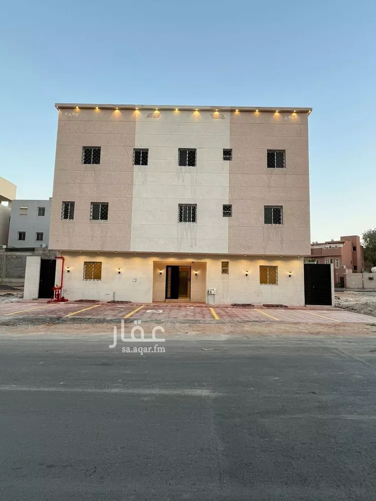 عمارة للإيجار في شارع الفوانيس, حي عرقة, مدينة الرياض, منطقة الرياض