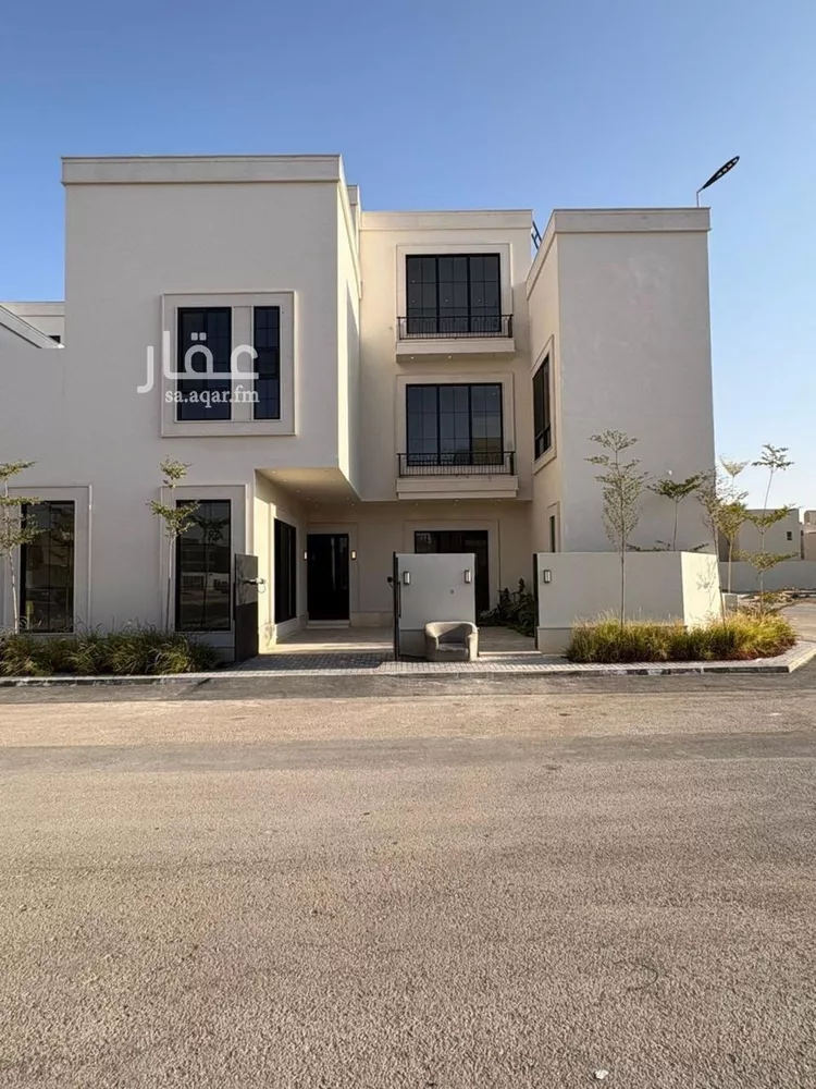 فيلا للبيع في شارع عثمان بن سليمان, حي المهدية, مدينة الرياض, منطقة الرياض صورة 3