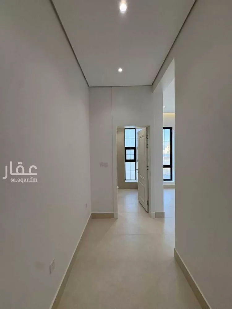 فيلا للبيع في شارع عبدالله أبابطين, حي المهدية, مدينة الرياض, منطقة الرياض 15