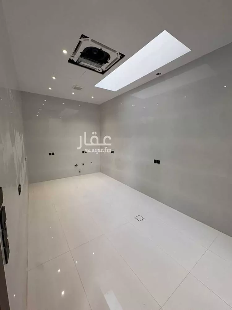 فيلا للبيع في شارع علي ابن حسن الشويطر, حي المهدية, مدينة الرياض, منطقة الرياض 13