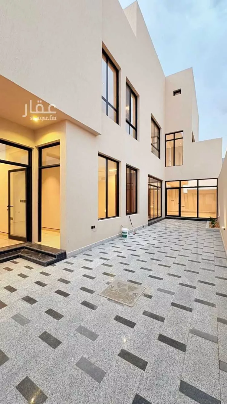 Villa for Sale in Riyadh Al Mahdiyah 11
