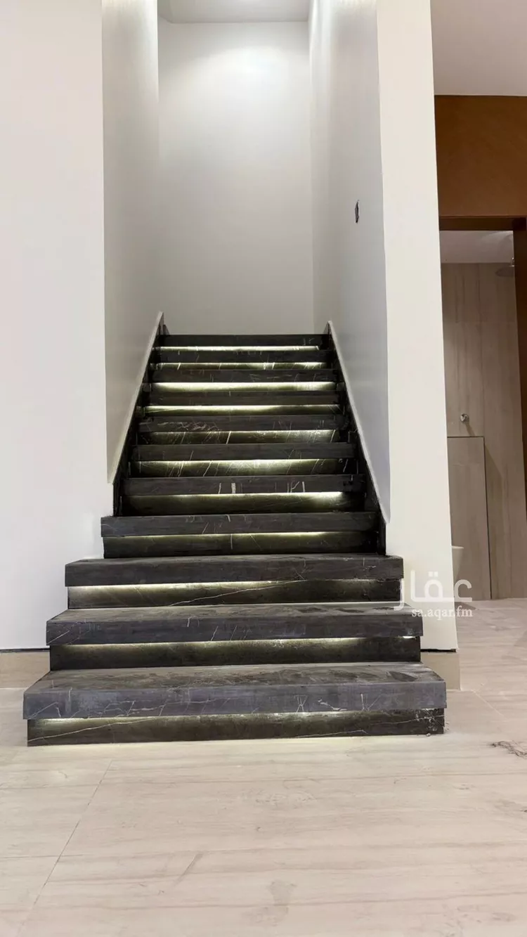 Villa for Sale in Riyadh Al Mahdiyah 17