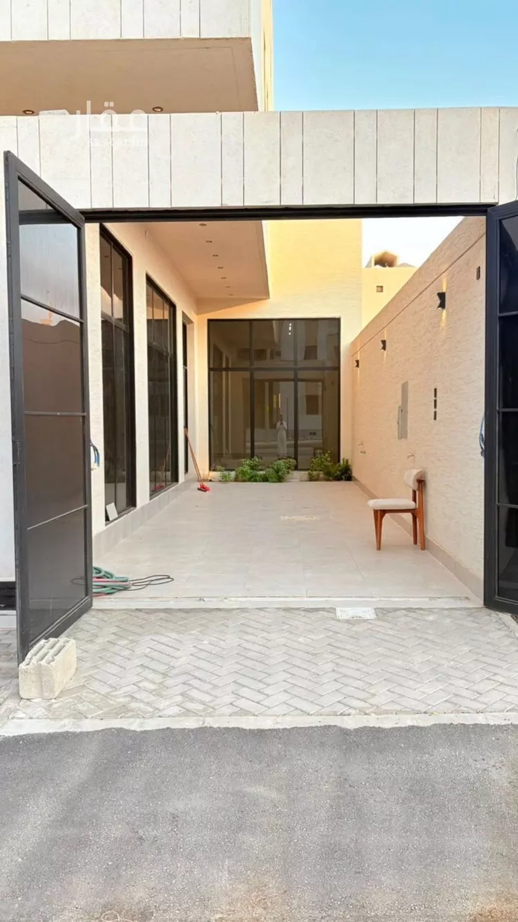 Villa for Sale in Riyadh Al Mahdiyah صورة 2