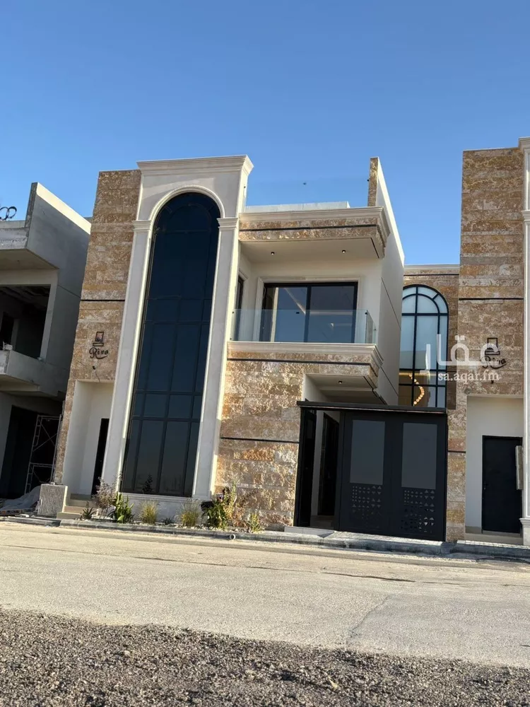 فيلا للبيع في شارع أحمد بن قطرب, حي المهدية, مدينة الرياض, منطقة الرياض صورة 2