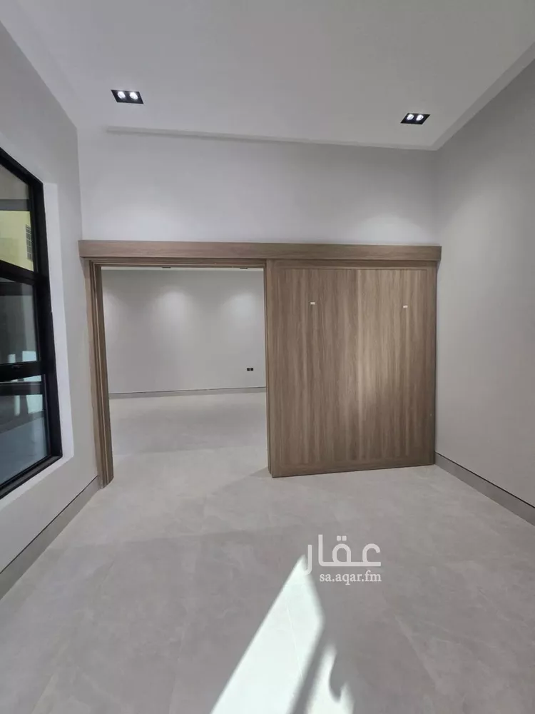 Floor for Sale in Riyadh Ghirnatah