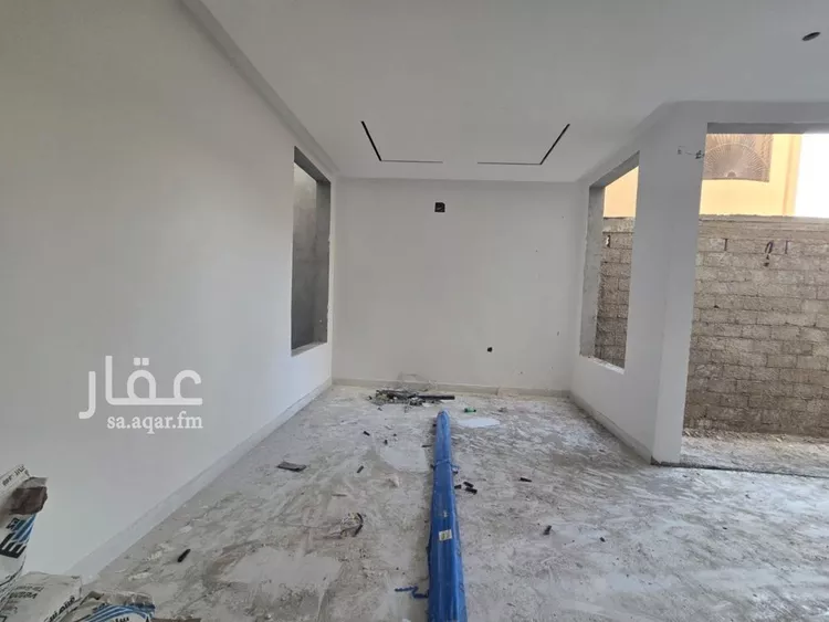 دور للبيع في شارع علي المدائني, حي الخليج, مدينة الرياض, منطقة الرياض صورة 3