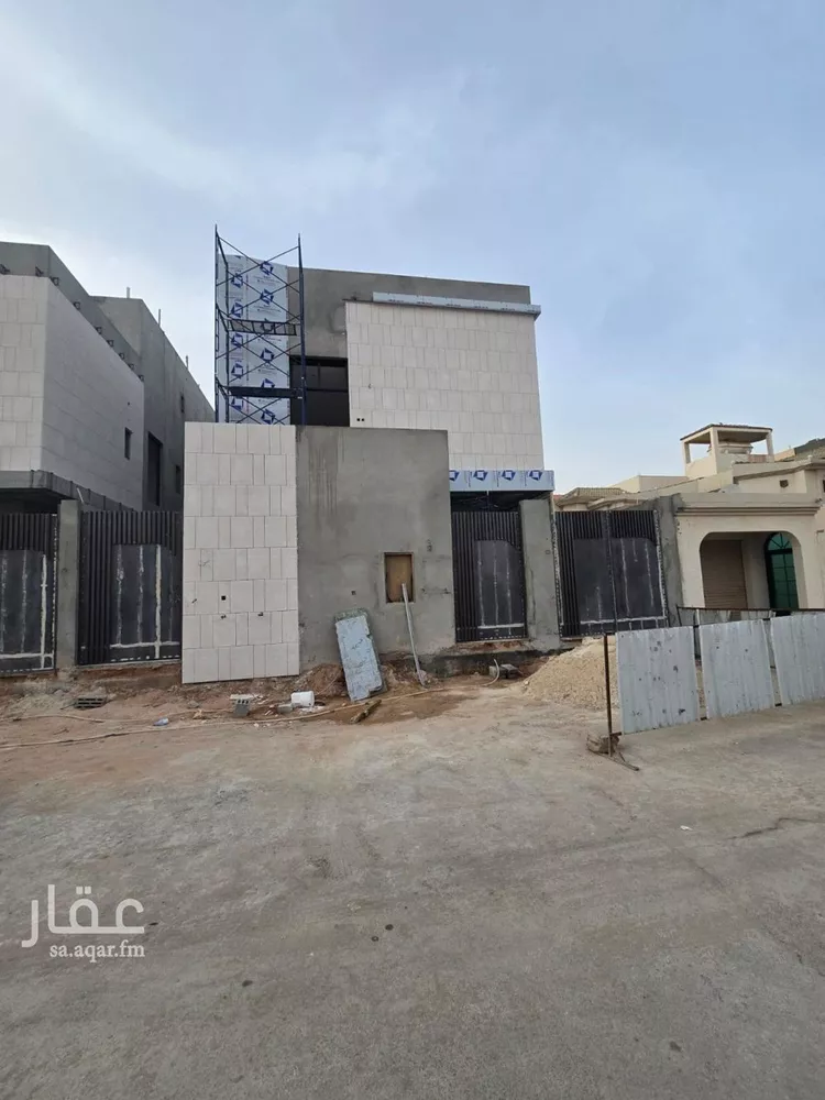 فيلا للبيع في شارع ابي جعفر المنصور, حي غرناطة, مدينة الرياض, منطقة الرياض 1 صورة