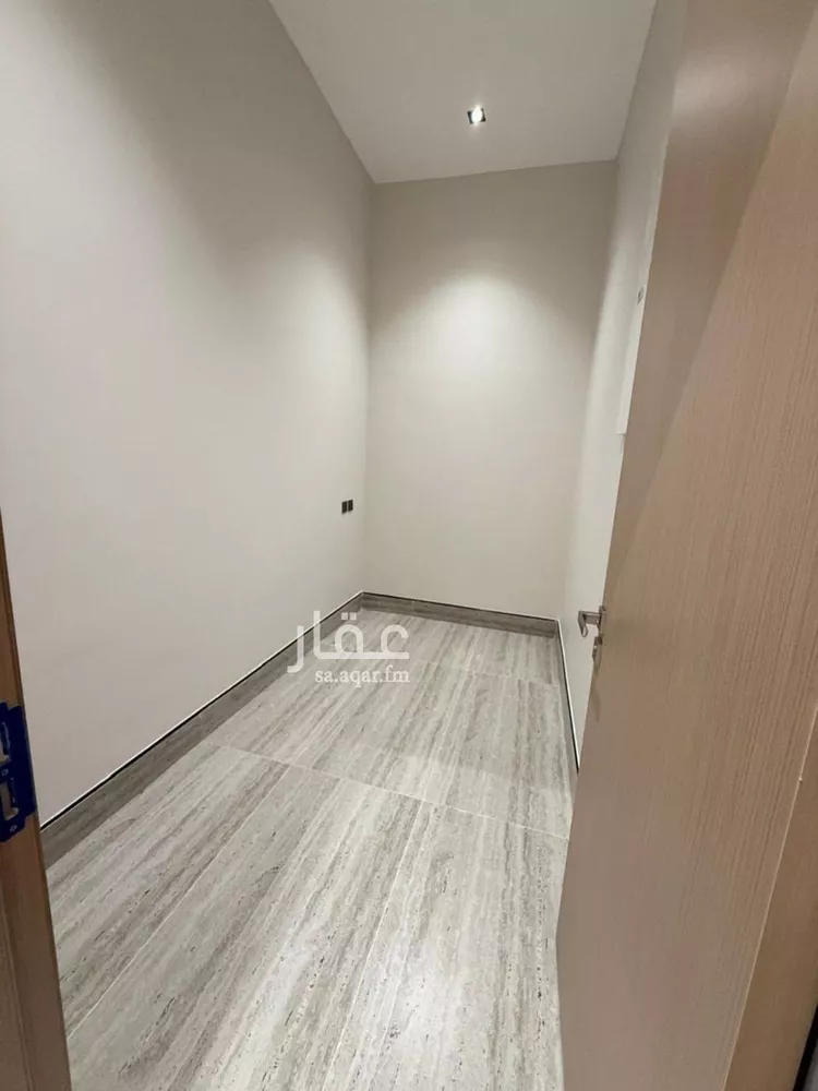 دور للبيع في شارع طريق الامير سعود بن محمد بن مقرن الفرعي, حي قرطبة, مدينة الرياض, منطقة الرياض صورة 2