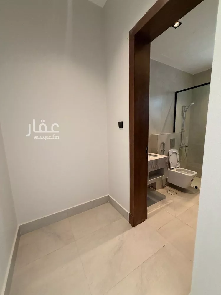 فيلا للبيع في شارع أبي عروة, حي المهدية, مدينة الرياض, منطقة الرياض 15