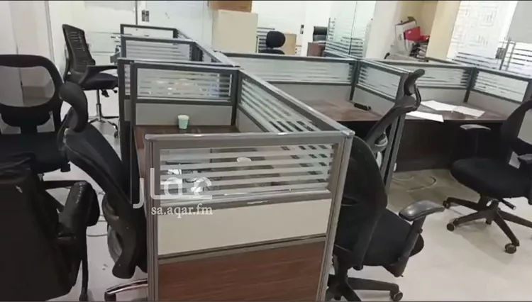 مكتب تجاري للإيجار في شارع الملك عبدالعزيز ابن عبدالرحمن سعود الفرعي, حي العارض, مدينة الرياض, منطقة الرياض