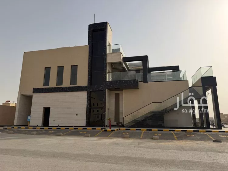 مكتب تجاري للإيجار في شارع الأمير خالد بن بندر بن عبدالعزيز, حي العارض, مدينة الرياض, منطقة الرياض صورة 3